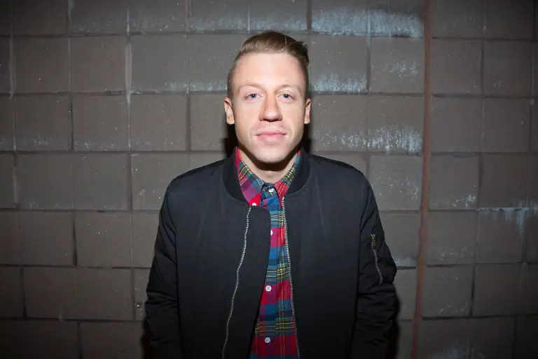 2013-11-04T022711Z-433059059-GM1E9B40STH01-RTRMADP-3-USA-JPG4394672019067148458