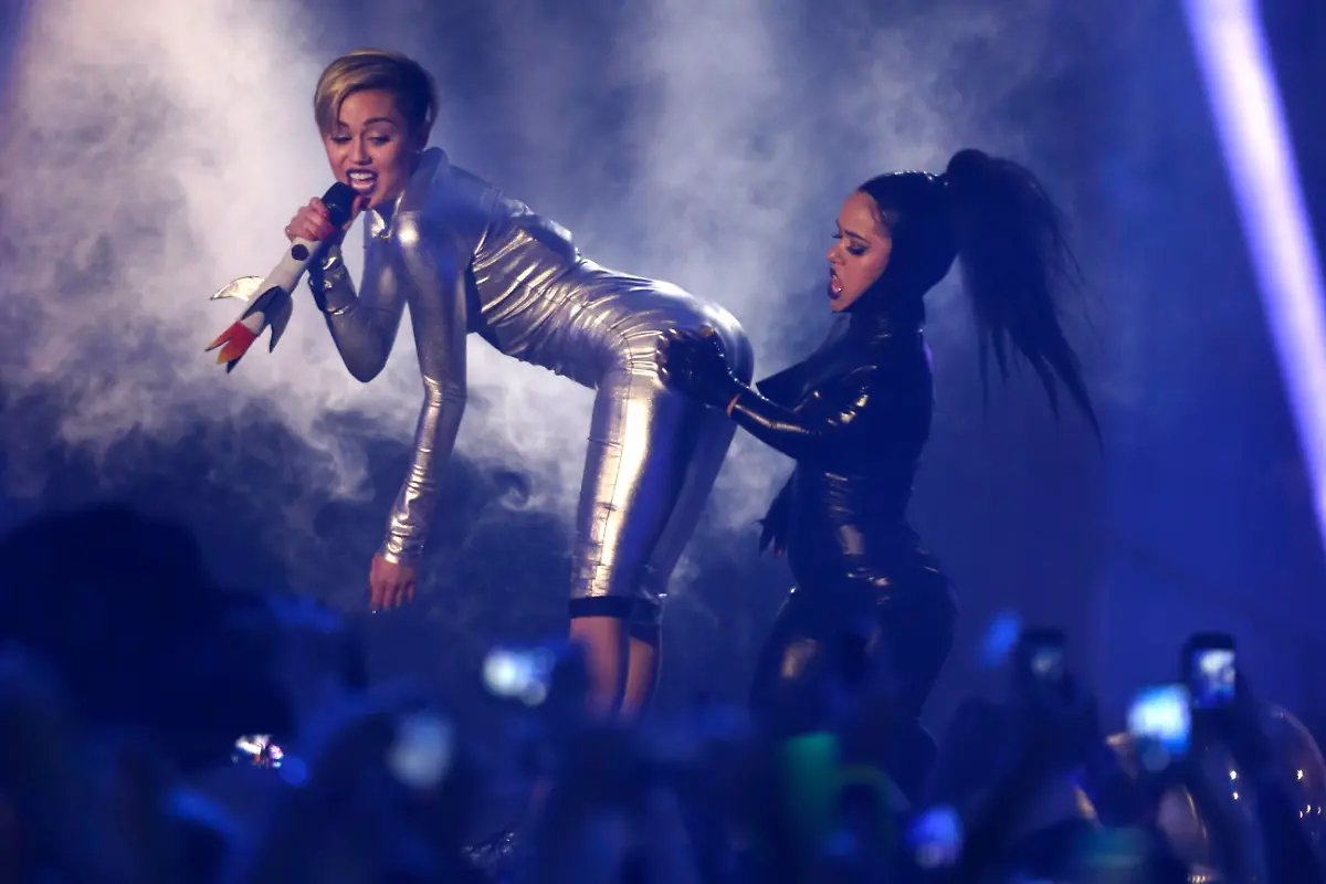 3286D600E1B71A5C-jpg1470589745770926060