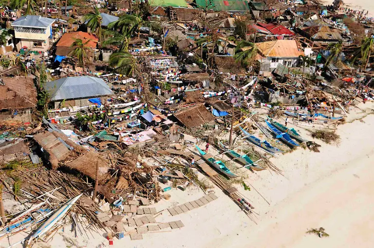 2013-11-09T193203Z-942395525-GM1E9B91R1T01-RTRMADP-3-PHILIPPINES-TYPHOON-JPG3982795756967277064