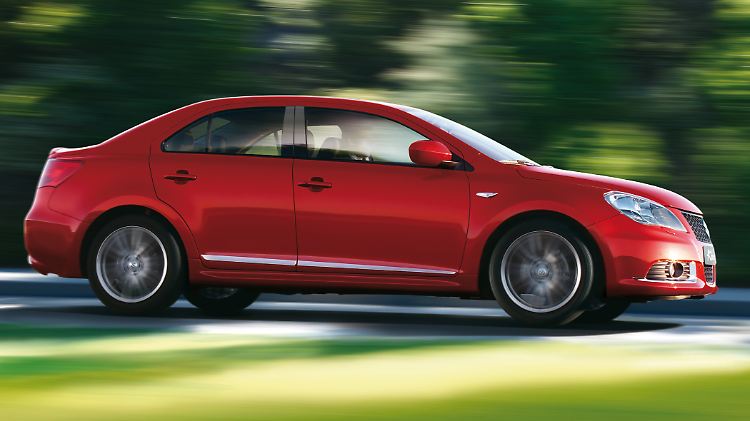 Den Kizashi von Suzuki gibt es nur voll ausgestattet.