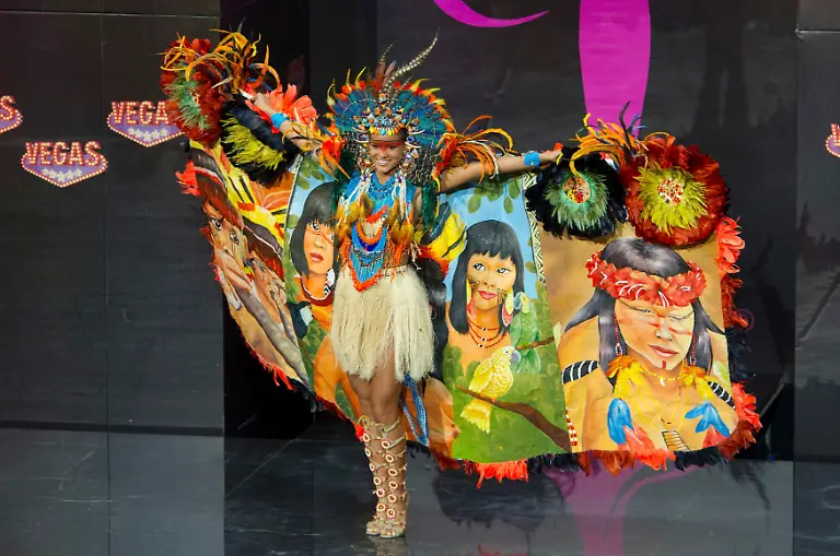 2013-11-03T234811Z-462197539-GM1E9B40LKW01-RTRMADP-3-RUSSIA-JPG5319803026232224632