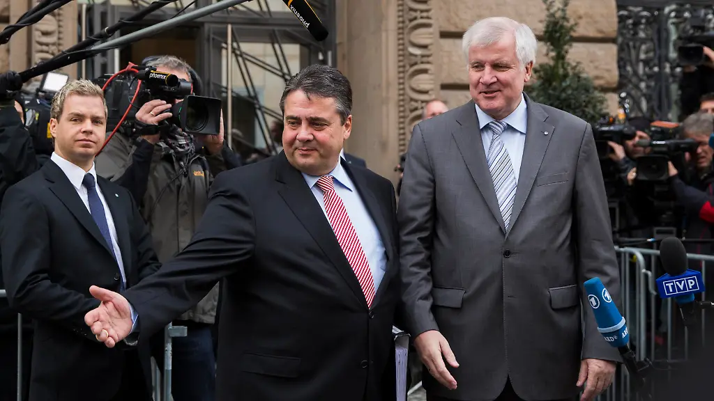 2013-11-05T110811Z-1743238243-BM2E9B50X7801-RTRMADP-3-GERMANY-JPG6998958115184908669