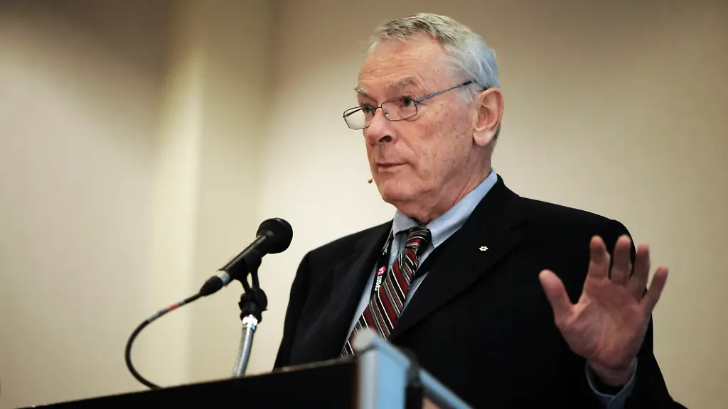 10538983264-7aa453915e-o