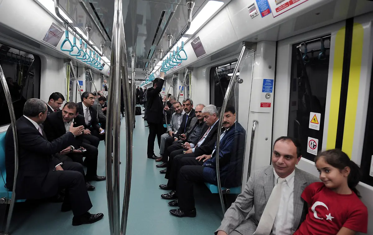 3286BA00A04FF796-jpg9002075496579691345