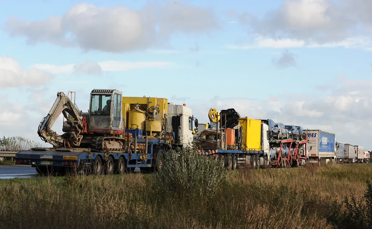 3esf2337-jpg7012642676073057605