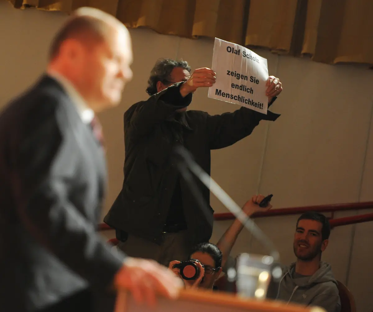 3eok2148-jpg5055042372564559741