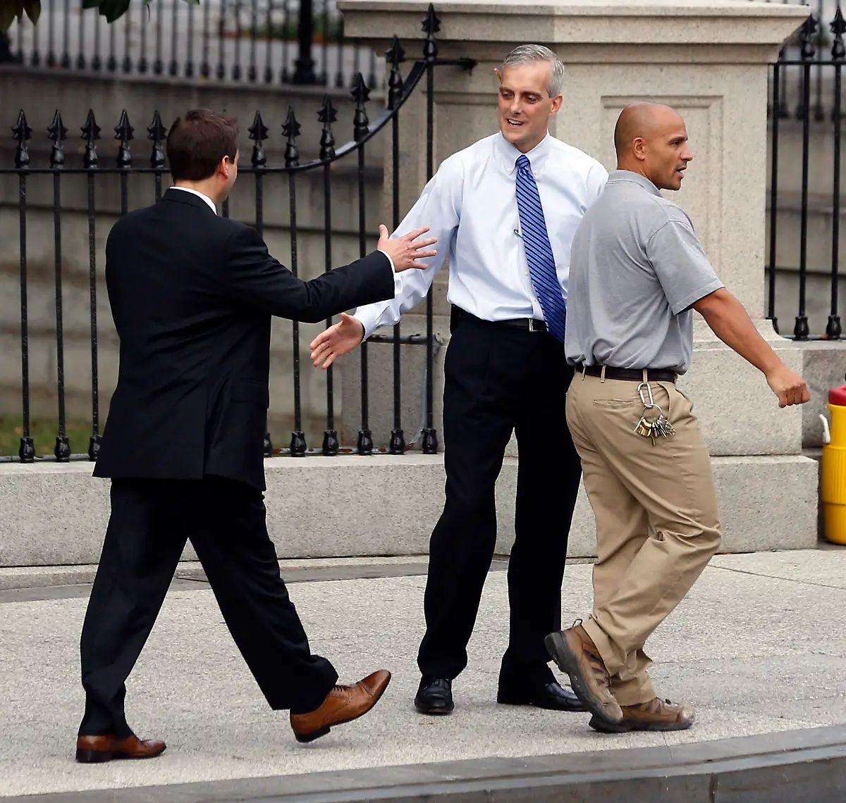 2013-10-17T134800Z-1176479704-GM1E9AH1OFZ01-RTRMADP-3-USA-FISCAL-JPG6358812384264195639