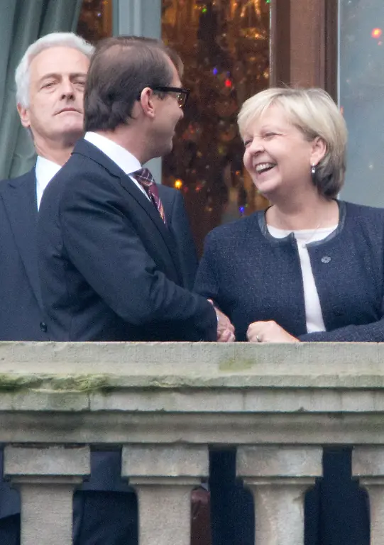 3el15556-jpg4991368660420233438