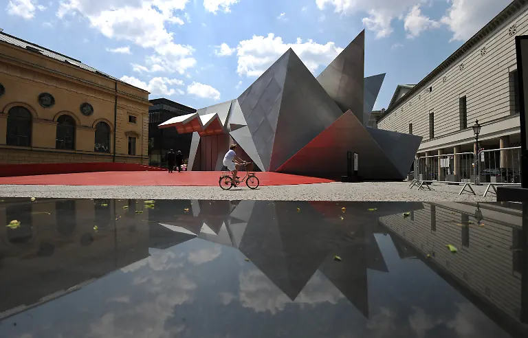 3ekz0024-jpg6380600903596445796