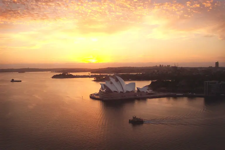 BridgeClimb-Dawn-Climb-Sydney-Opera-House
