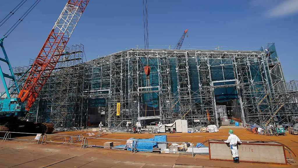 2013-10-06T215459Z-1714775864-GM1E9A70GBK01-RTRMADP-3-JAPAN-FUKUSHIMA-TEPCO-FINANCES-JPG6549129679979032681