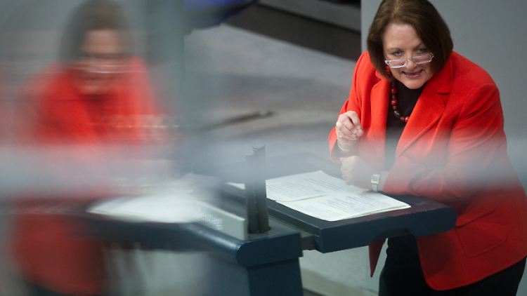Findet an Rot durchaus gefallen: Justizministerin Leutheusser-Schnarrenberger,