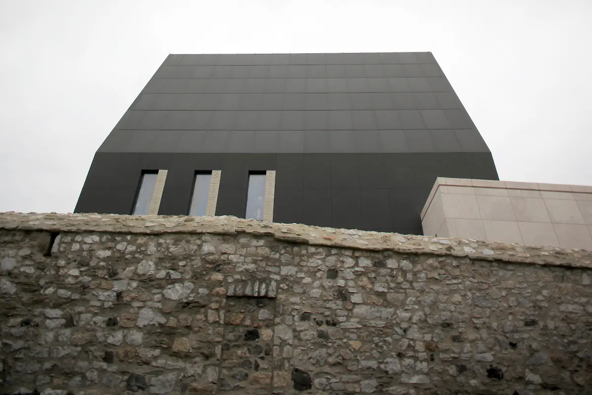 3ef31037-jpg2636395366200951007