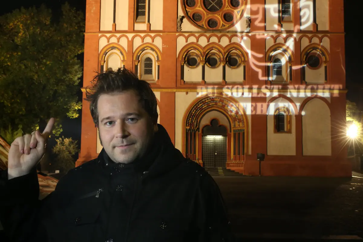 3ef83714-jpg3434401784124244614