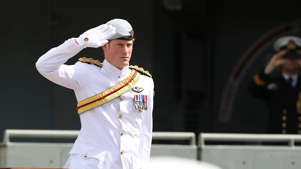 2013-10-05T064841Z-610297370-GM1E9A514MS01-RTRMADP-3-AUSTRALIA-FLEETREVIEW-HARRY-JPG3412691499426464542