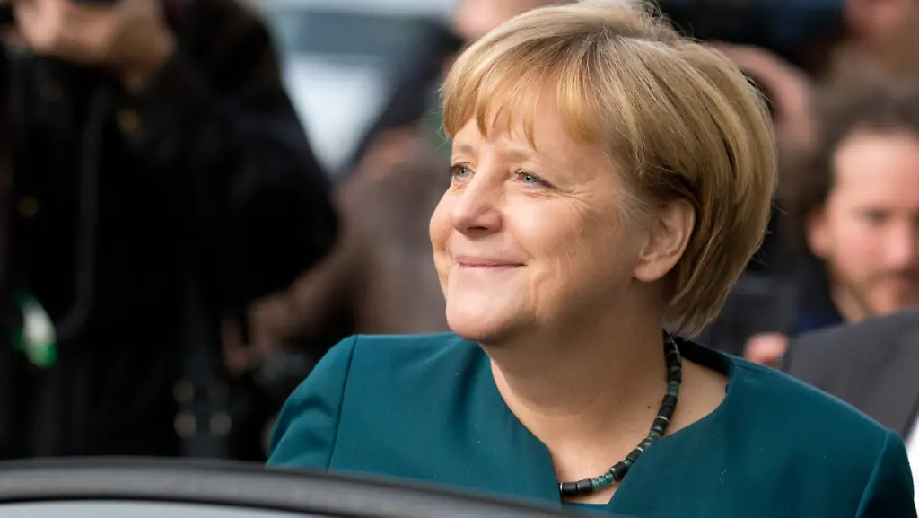 3ecg3302-jpg5811089721938439958