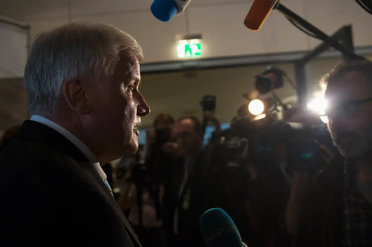 2013-09-24T135530Z-1942348883-GM1E99O1ORM01-RTRMADP-3-GERMANY-JPG7528992671048561175