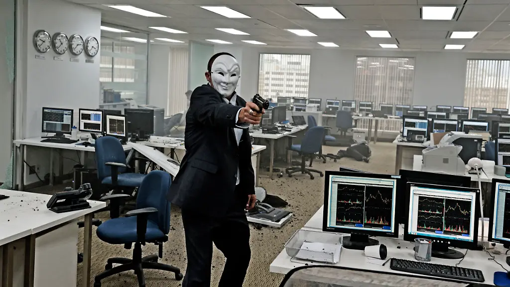 4013549049696-B8-high