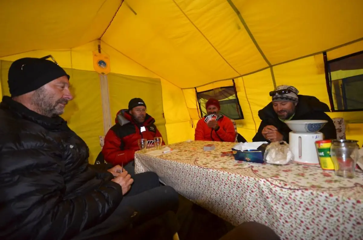 23-Zurueck-im-ABC-Vier-Teilnehmer-im-ABC