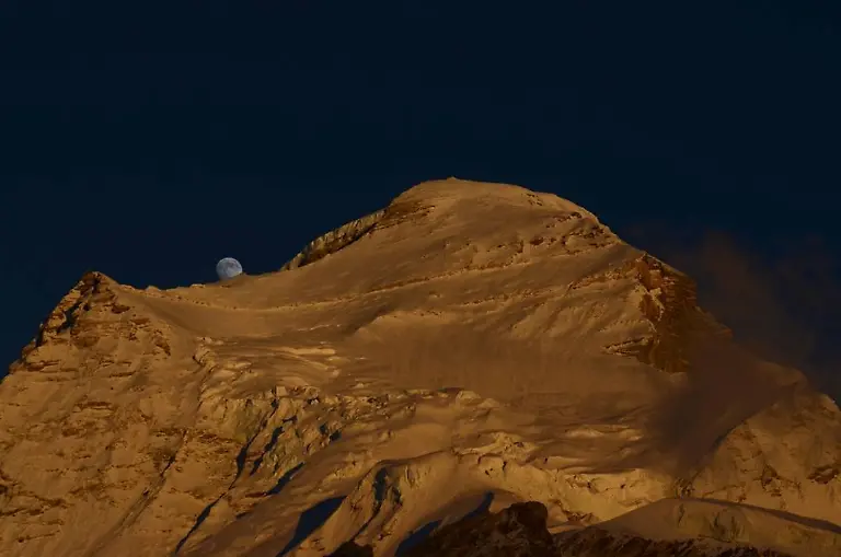 12-Mond-ueber-Cho-Oyu