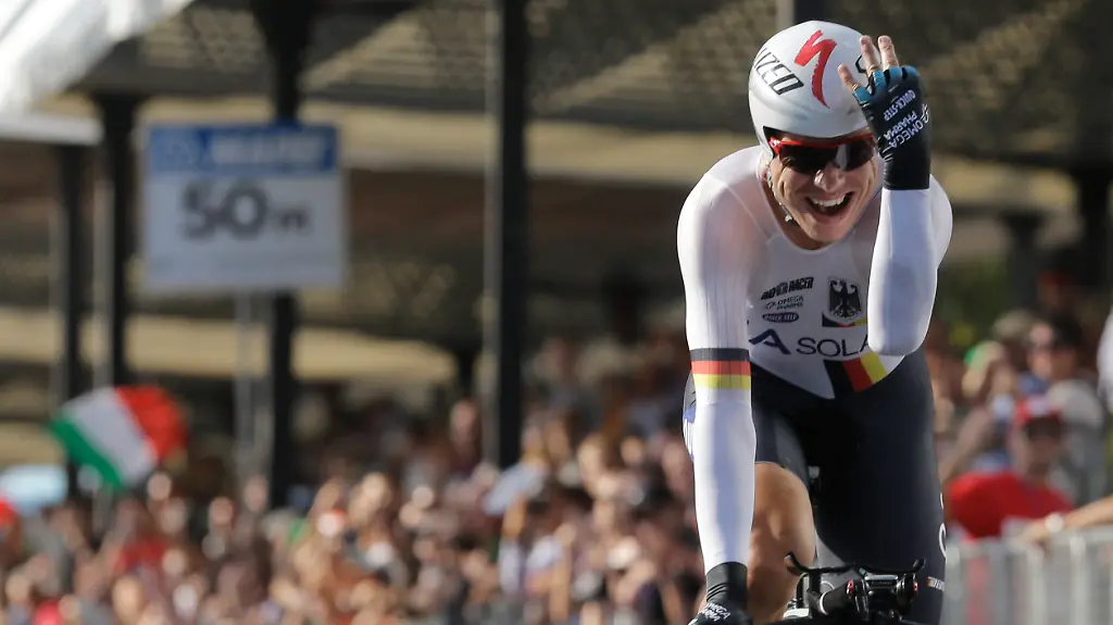 328672004EBD24D2-jpg8360459575347855052