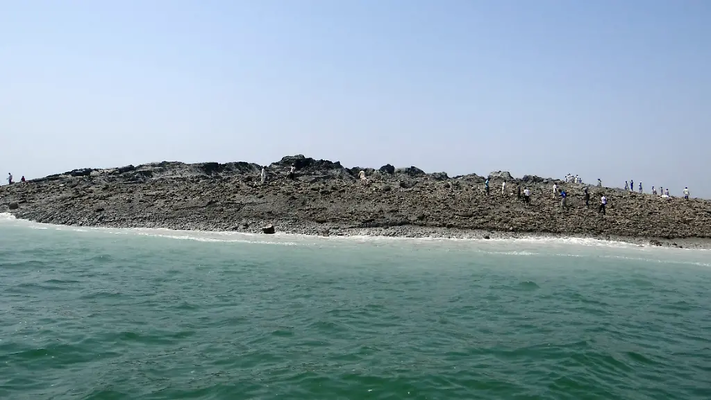 32867200EB269804-jpg4249672229958316776