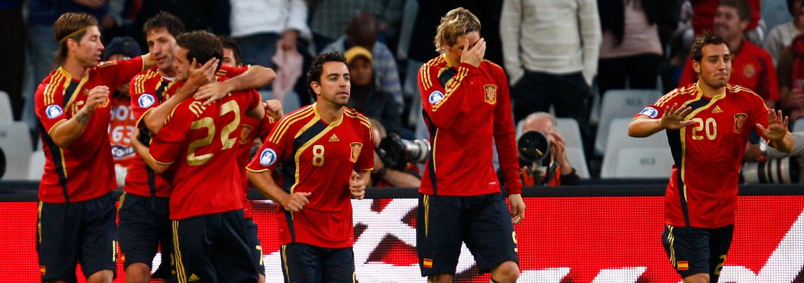 Die Spanier waren unzufrieden, weil der Ball nicht gut rollte.