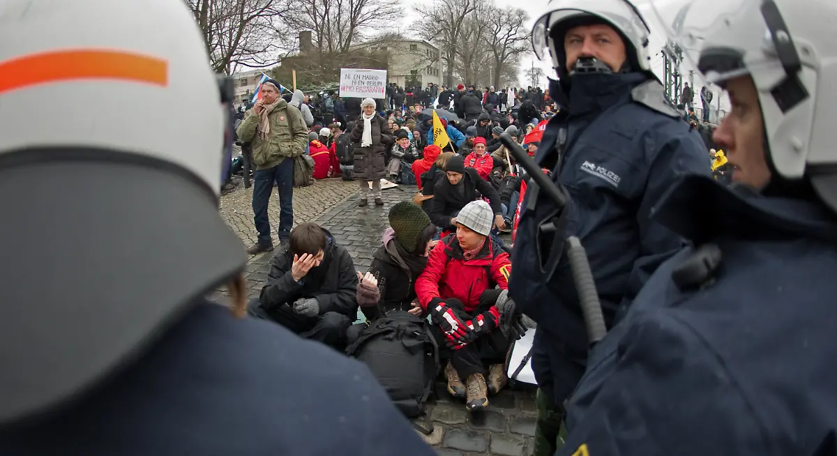 3e3q1530-jpg3725930309852263541