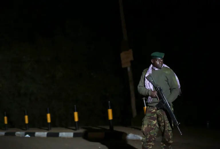 2013-09-23T183108Z-415816354-GM1E99O06WO01-RTRMADP-3-KENYA-ATTACK-JPG275964097883554400