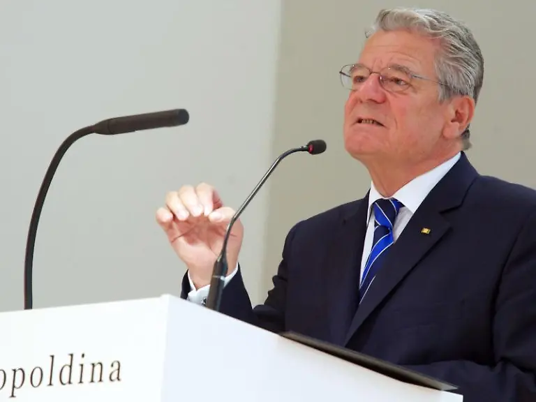 Die-Wissenschaft-habe-einen-wichtigen-Beitrag-geleistet-zum-Wohlstand-Bundespraesident-Gauck-fordert-in-Halle-mehr-Geld-fuer-die-Forschung