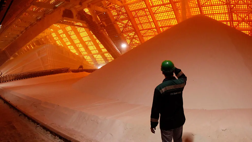 2013-09-12T134447Z-2022091543-GM1E99C169D01-RTRMADP-3-RUSSIA-KERIMOV-JPG7921711085471823261