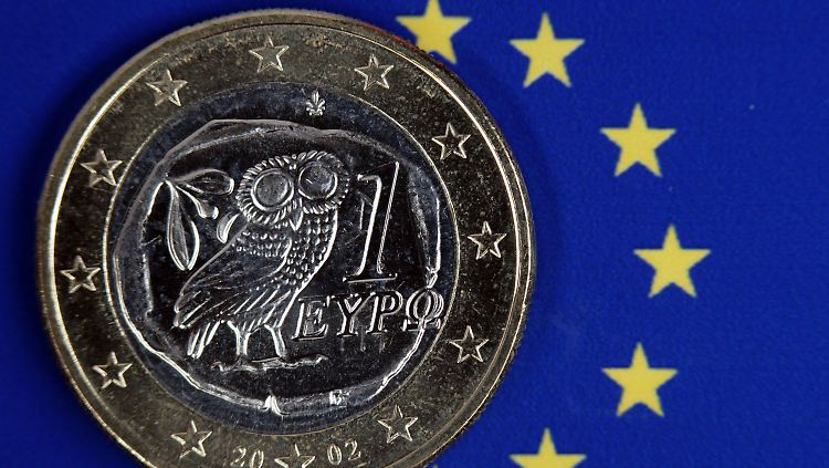 Da macht die Eule große Augen: Schwere Schulden lasten auf Athen.