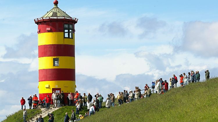 Zumindest am Nordseedeich bei Pilsum (Kreis Aurich) erregt Rot-Gelb Aufsehen.