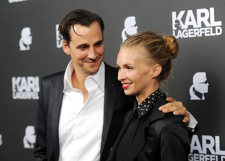 3drz3042-jpg7466135337337886271