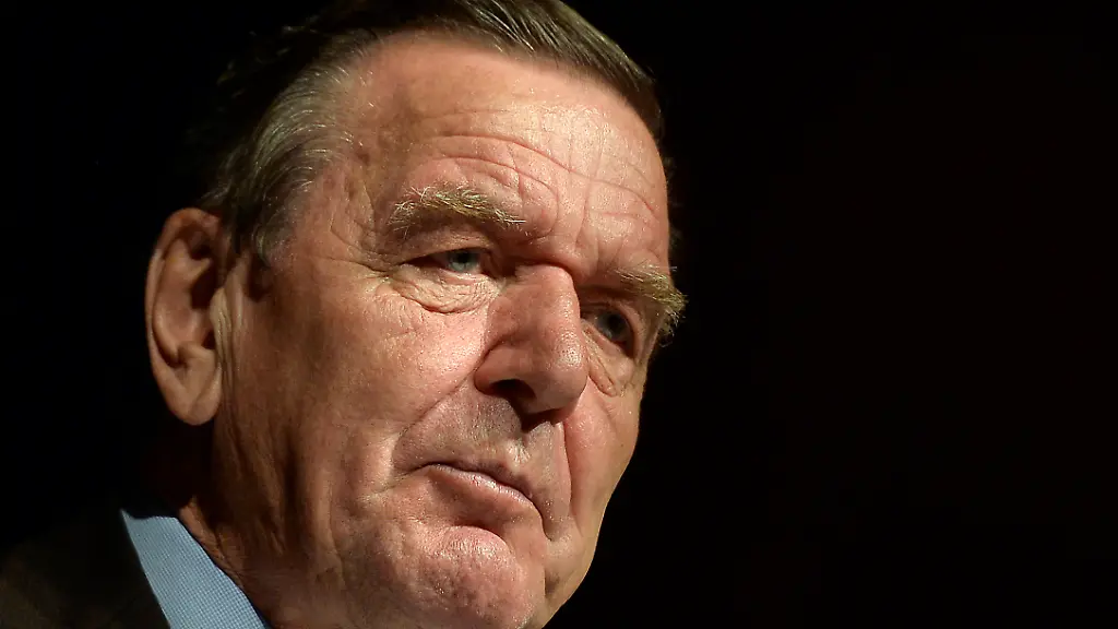 32864A00BEE050E8-jpg7930243246836441468