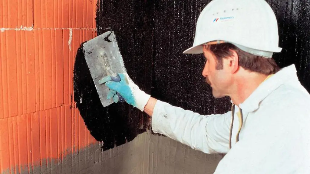 Ein-feuchter-Keller-sollte-abgedichtet-werden-Als-Mieter-hat-man-darauf-ein-Anrecht