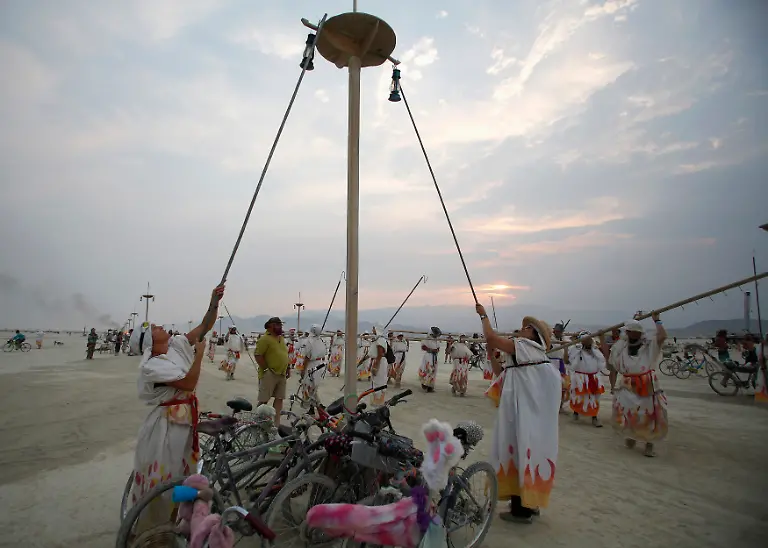 2013-09-02T061538Z-1907609068-GM1E99213DF01-RTRMADP-3-USA-JPG1011171735875586714