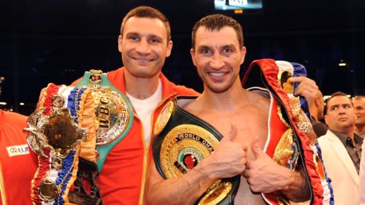 Vitali und Wladimir haben seit diesem Wochenende alle vier wichtigen Weltmeistertitel im Schwergewichtsboxen inne.