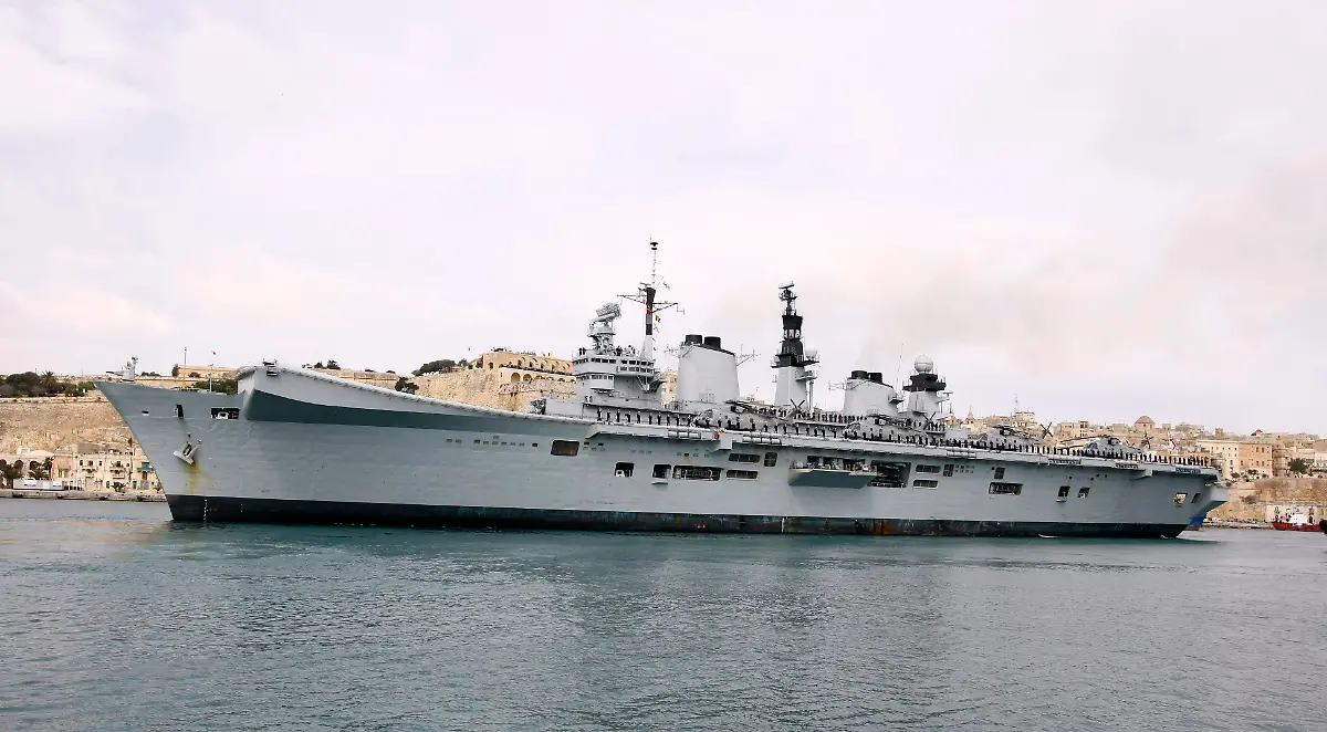 RTR1XLJK-HMS-Illustrious