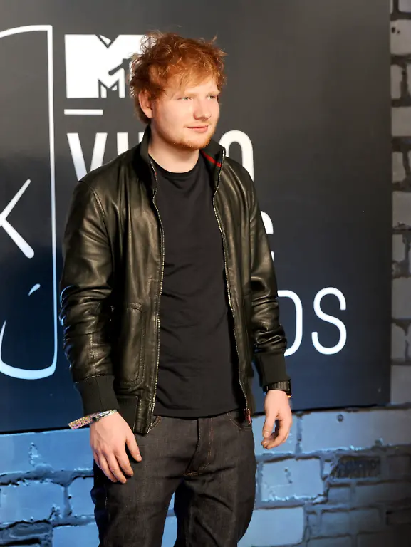 32863400B9CE747F-jpg6890009048211446939