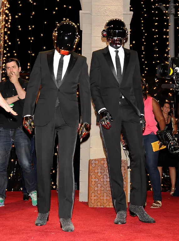 328634008F242FFC-jpg7899435374191194012