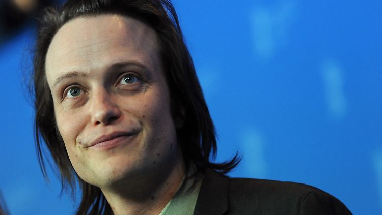 Ließ sich August Diehl von Rüpel-Veteran Pete Doherty anstecken?