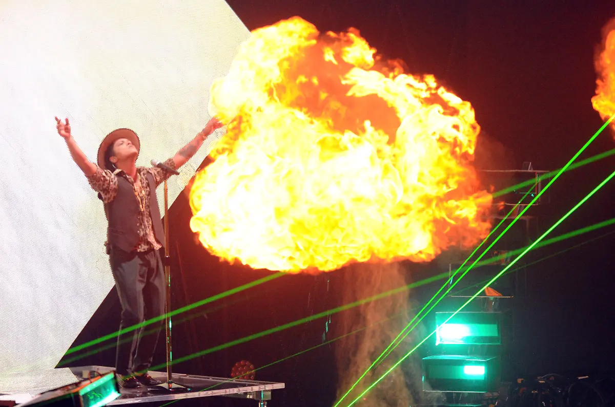 32863400F6C28C7D-jpg3261734084350215826