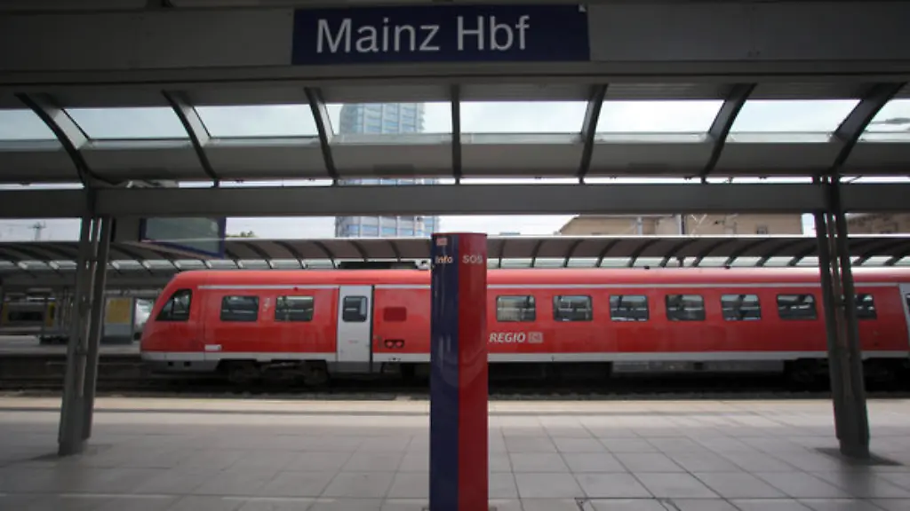 Kurzes-Zwischenspiel-Am-Wochenende-fuhren-die-Zuege-in-Mainz-wieder-regulaer-allerdings-nur-voruebergehend