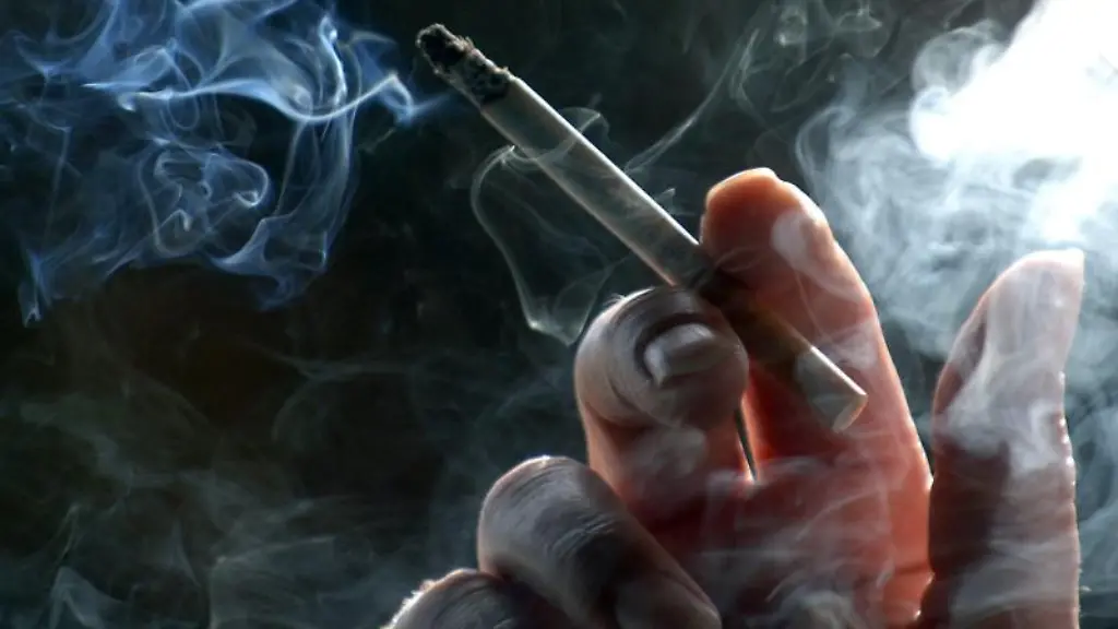 Das-Rauchen-in-Gaststaetten-ist-meist-untersagt-Doch-auf-der-Restaurant-Terrasse-hat-der-Gastwirt-das-Sagen-Er-muss-dort-kein-Verbot-aussprechen