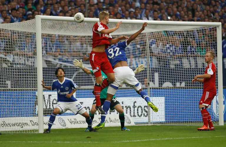 2013-08-11T165123Z-830033062-GM1E98C02AD01-RTRMADP-3-SOCCER-GERMANY-JPG1405454957762935769