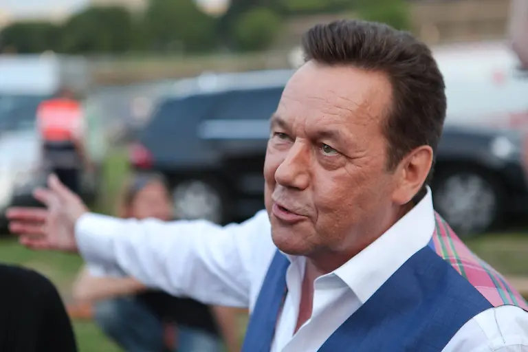 KaiserRolandimago60067245h