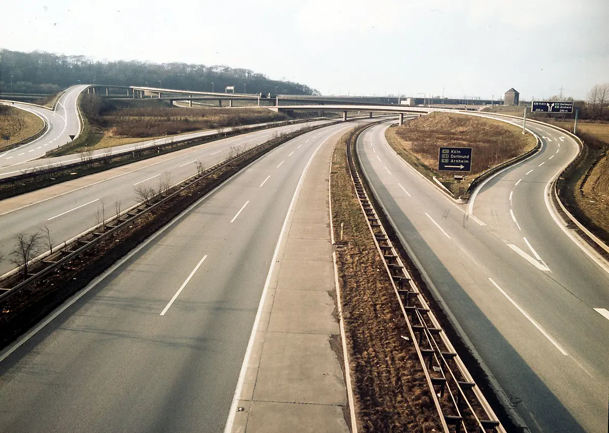 Brandt-Fahrverbot-02121973