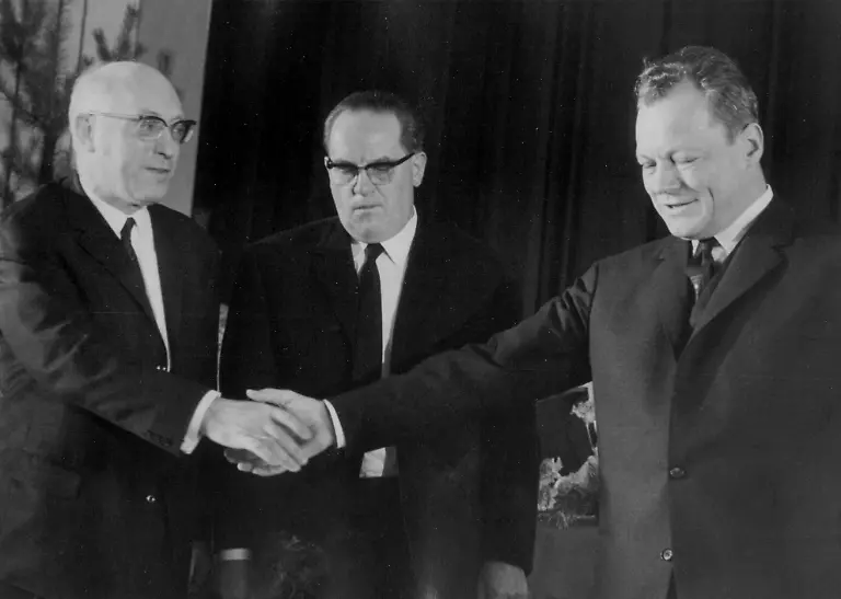 Brandt-Wahl-SPD-Chef-Erler-1964