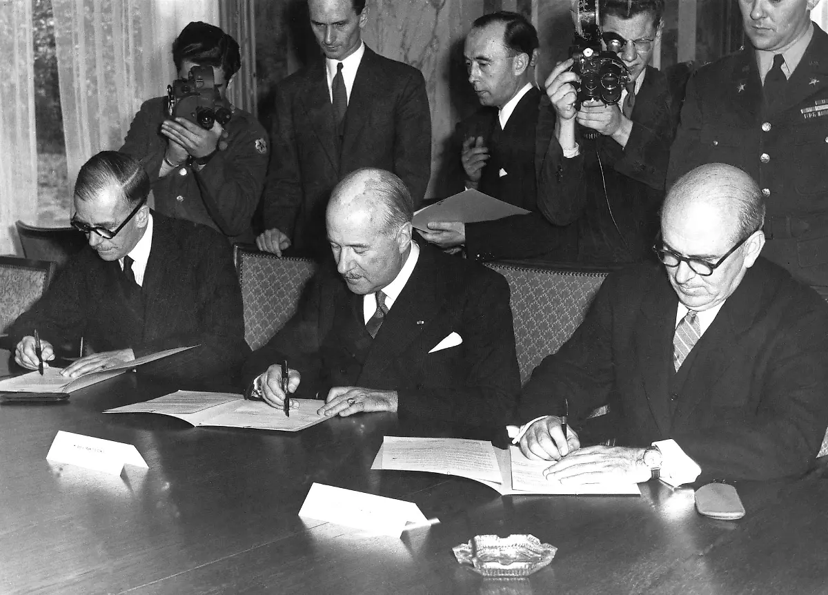 Adenauer-Alliierte-Kommissare-21091949